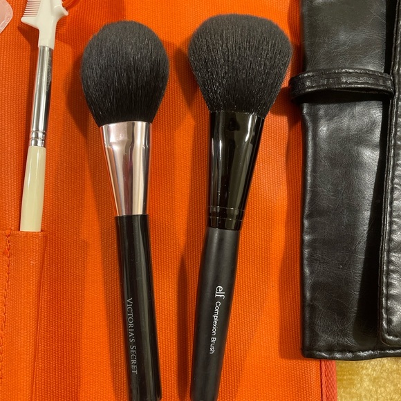 Sephora Makeup brushes & 2 cases 💋 - Picture 4 of 7